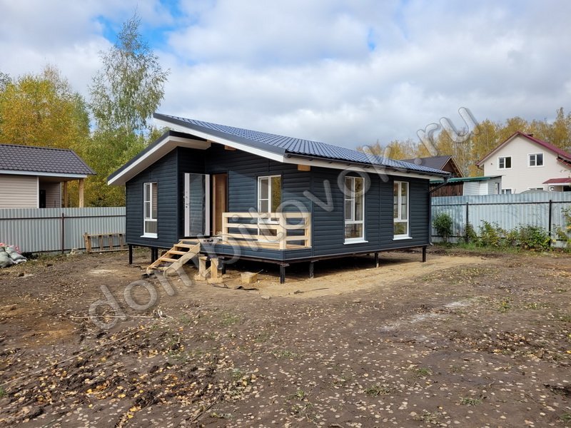 Одноэтажный дом с двухскатной крышей К1-8