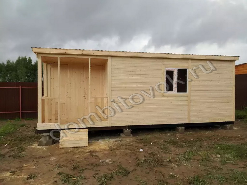 Утепленная бытовка с крыльцом и двумя хоз. помещениями фото