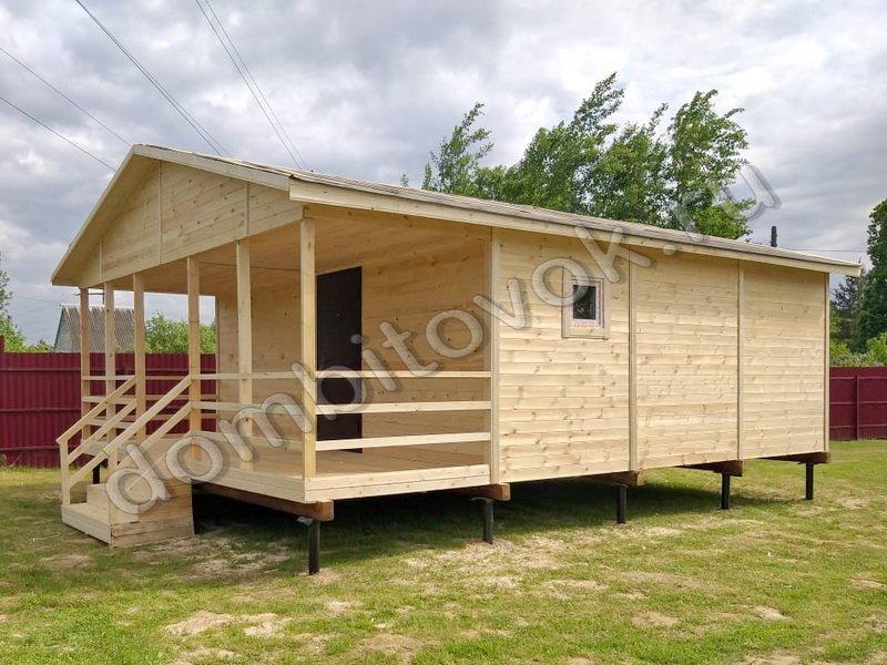 Дачный домик с верандой фото