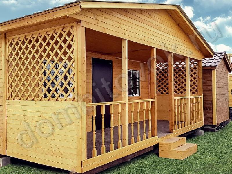 Дачный домик с открытой верандой фото