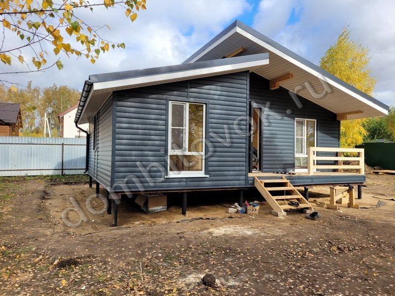 Одноэтажный дом с двухскатной крышей К1-8