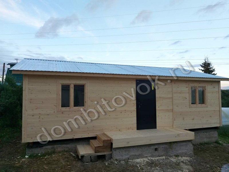 Дачный дом с прихожей, двумя комнатами и кухней фото