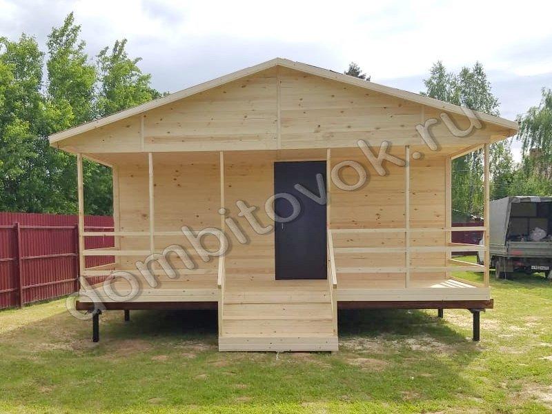 Дачный домик с верандой фото