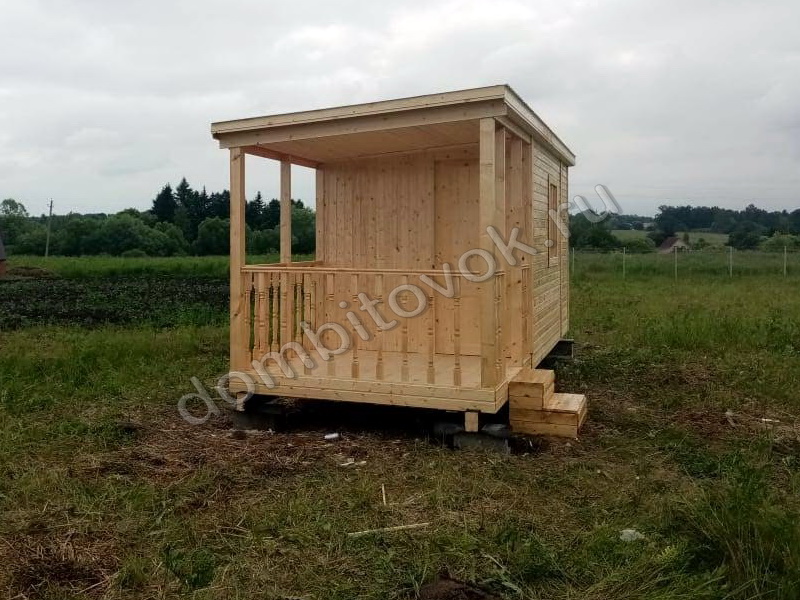 Дачная бытовка с верандой Дачная бытовка с верандой