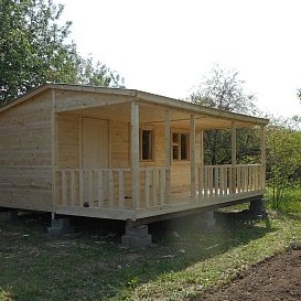 Домик с верандой