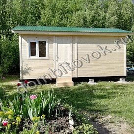 Фото бытовки с двухскатной крышей