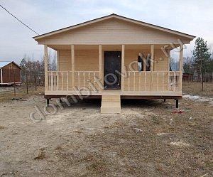 №11 Дачный домик с террасой и двумя комнатами