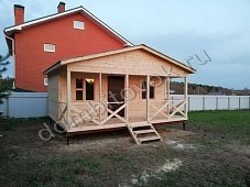 Дачный дом с террасой, санузлом и тремя комнатами фото