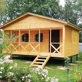 Домик с верандой