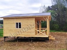 Двухкомнатный садовый домик с террасой, ширина 4 метра фото