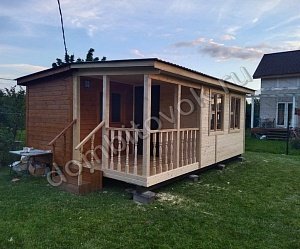 №4 Бытовка дачная с верандой 2х2,3 метра (утепленная)