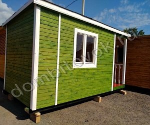 №11 Хозблок деревянный крылечком 1х1м