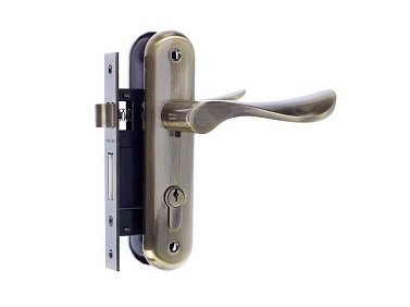 №21 Врезной замок на деревянную дверь