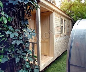 №11 Бытовка с крыльцом 1х1м и помещением для инвентаря (утепленная)