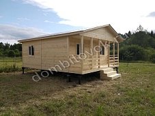 Дачный домик с открытой верандой фото