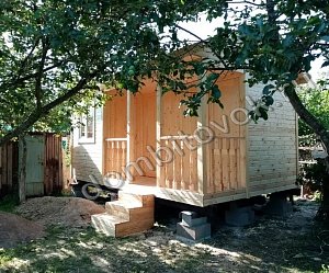 №6 Бытовка с крыльцом 2х1м и двумя хоз. помещениями (утепленная)