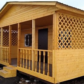 Домик с верандой