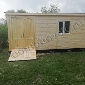 Бытовка дачная с распашными дверями фото