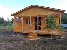 Дачный домик с террасой и двумя комнатами фото