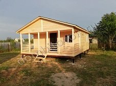 Дачный дом с террасой, санузлом и тремя комнатами фото