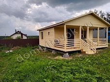 Дачный дом с террасой, санузлом и тремя комнатами фото