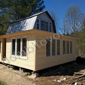 Веранда к дачному дому с панорамными окнами