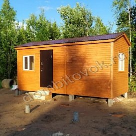 Фото бытовки с двух-скатной крышей