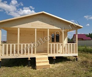 №11 Дачный домик с террасой и двумя комнатами