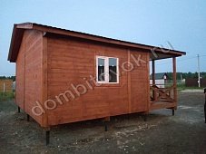 Двухкомнатный садовый домик с террасой, ширина 4 метра фото